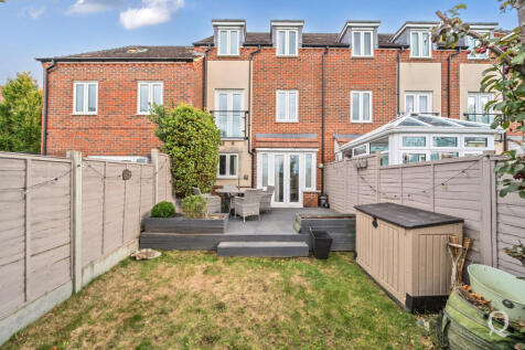 95d03afa-99e4-453...