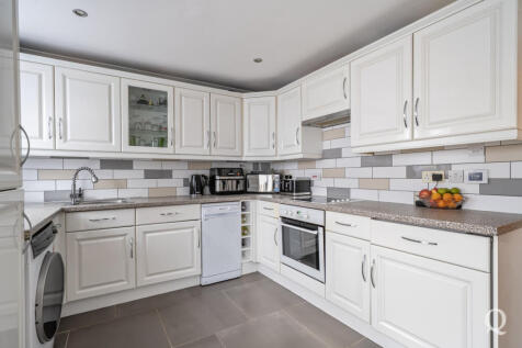 ad57013f-97ec-4d7...