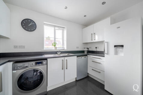 8f70d6bd-5e0e-43b...