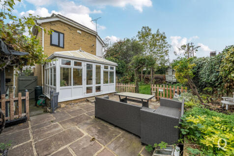 81f01227-0279-41d...