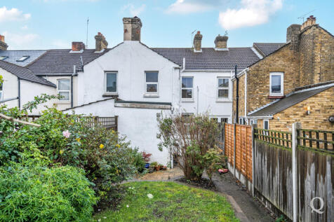 03dd587b-e0d2-463...