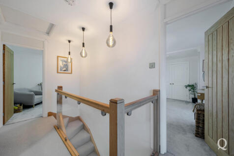 db5b7b0d-a1fe-4d0...