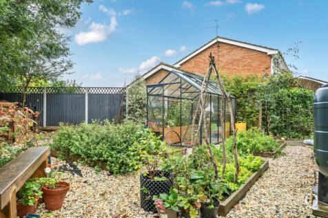 e31956ad-cbb2-4be...