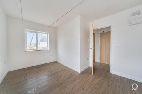 4f24cf1d-a6e8-494...