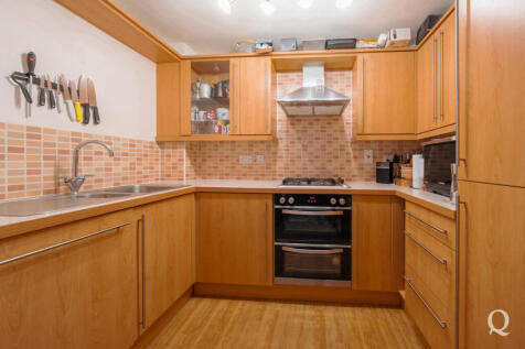 90129476-6d42-49d...