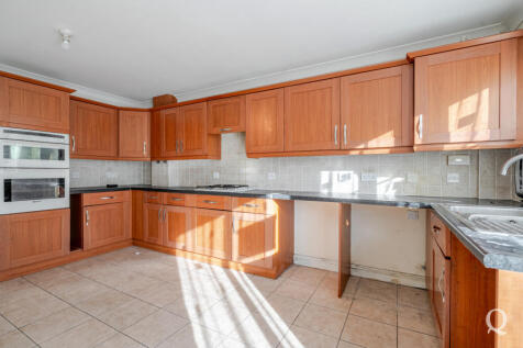 7e88bbd5-7172-4d3...