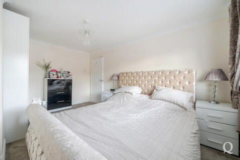 c9930a02-e3e9-435...