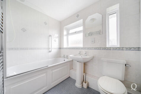 b8a84b85-b0f8-43e...