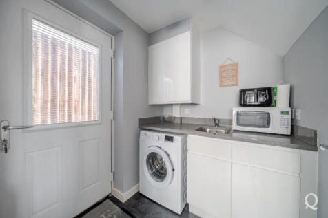 8ebef32d-2821-43b...