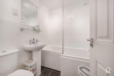 aee8e0de-9540-4d8...