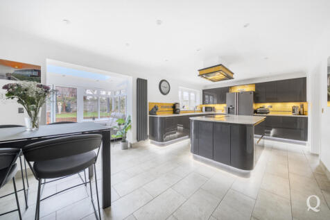 ff6bae42-4eed-434...