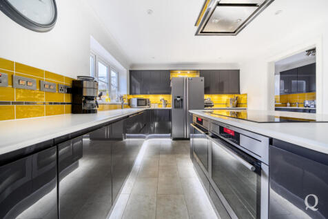 d94916df-b680-418...