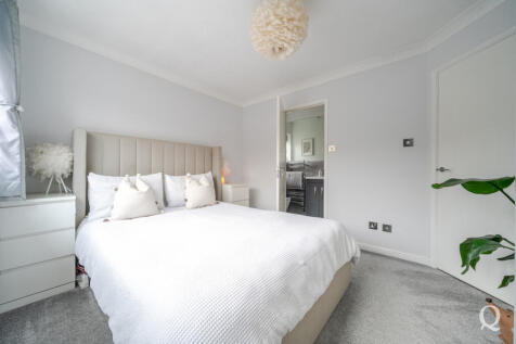 ae5ea28e-f02c-4a6...