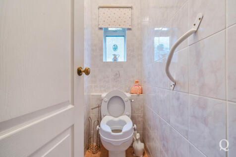 ffa2ed49-b8eb-4a1...