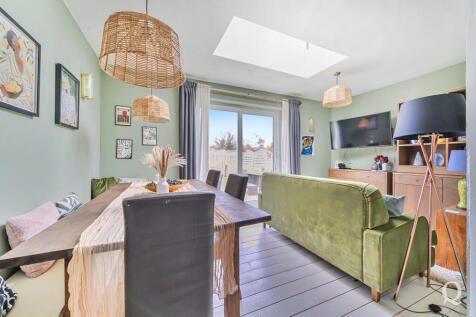 626ec101-c220-4e8...