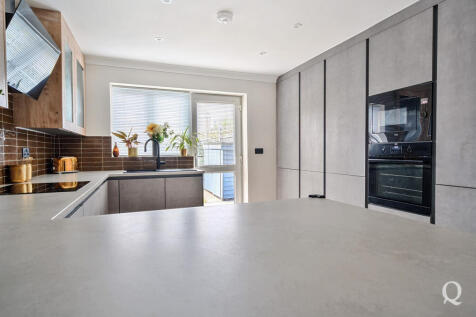 b56a6a77-88e5-4c1...