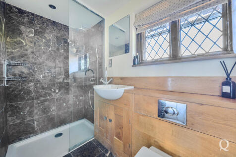 53eea690-db27-482...