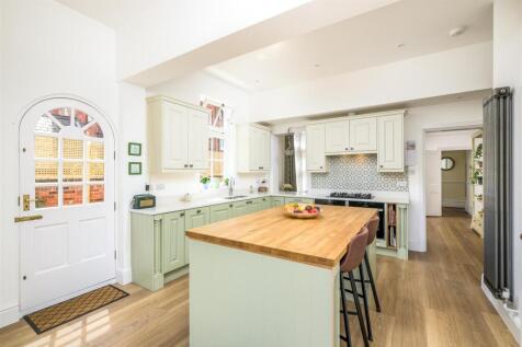 240621 - 25 Kimbolton Road, Bedford - 18.jpg