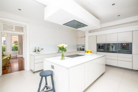 250801 - 26 Park Avenue, Bedford - 18.jpg