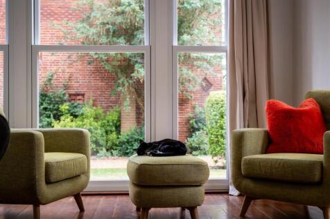 250801 - 26 Park Avenue, Bedford - 43.jpg
