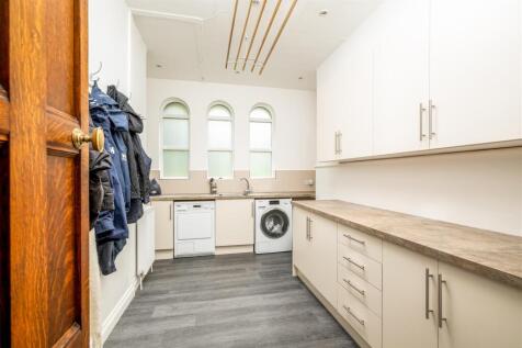 250801 - 26 Park Avenue, Bedford - 25.jpg