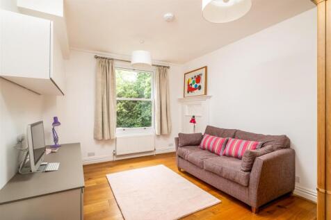 250801 - 26 Park Avenue, Bedford - 30.jpg