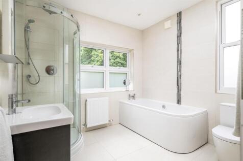 250801 - 26 Park Avenue, Bedford - 31.jpg