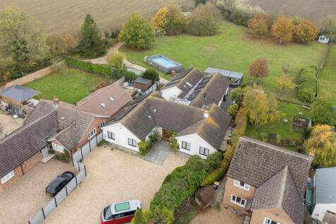 251023 - Silver Birches, Bolnhurst - 03.jpg