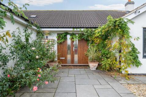 251023 - Silver Birches, Bolnhurst - 04.jpg