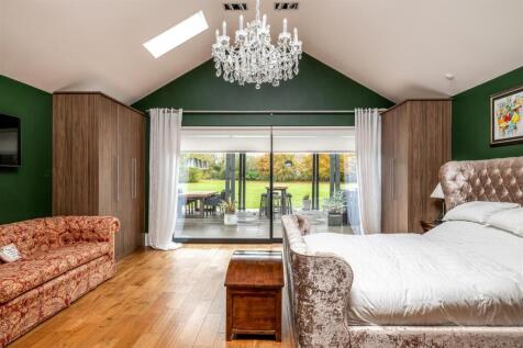 251023 - Silver Birches, Bolnhurst - 23.jpg