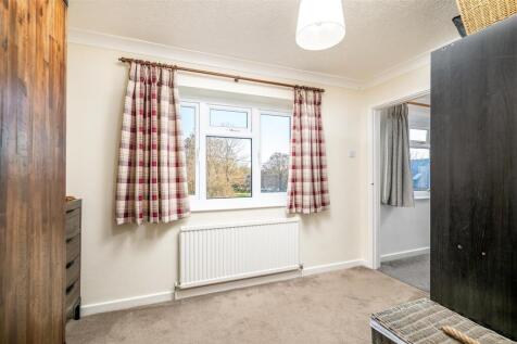 251130 - 36 Cleat Hill, Bedford - 30.jpg