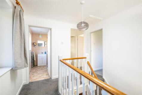 251130 - 36 Cleat Hill, Bedford - 24.jpg