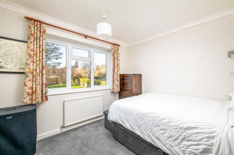 251130 - 36 Cleat Hill, Bedford - 31.jpg