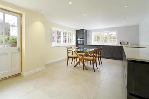 13_High_Street_014.jpg