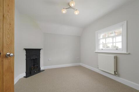 13_High_Street_031.jpg