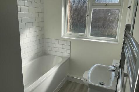 New Bathroom 1 17.04.25.jpg