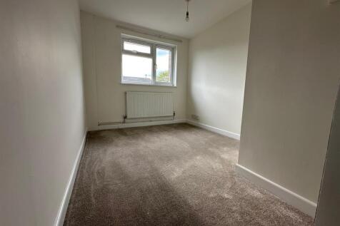 Bedroom 3.jpg