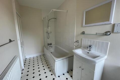 Bath 2.jpg