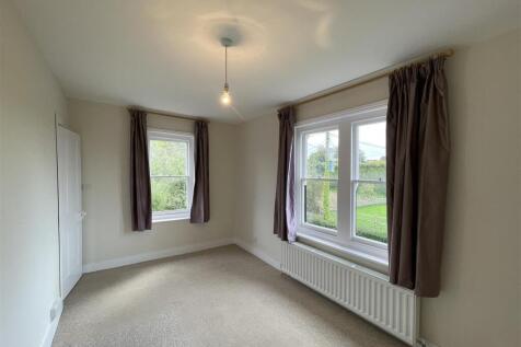 bedrom 1.jpg