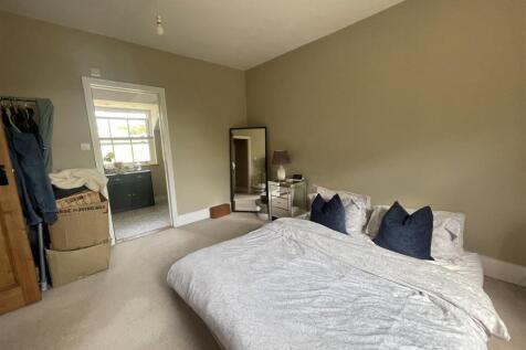 master bedroom.jpg