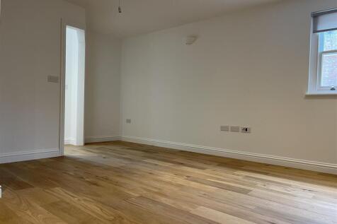 Living room 1.jpg