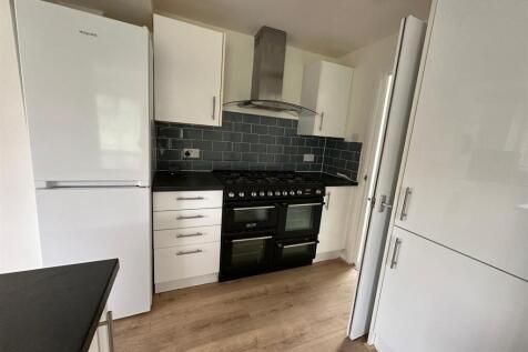 KItchen 2.jpg