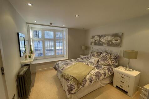 Master Bedroom.jpg