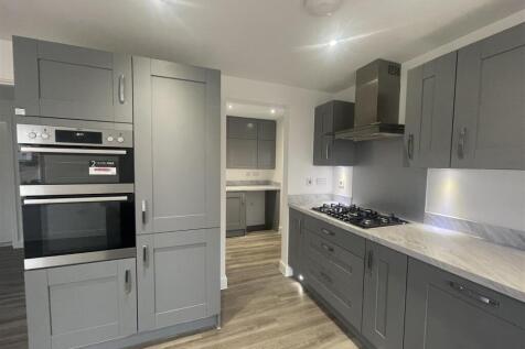 kitchen 2.jpg