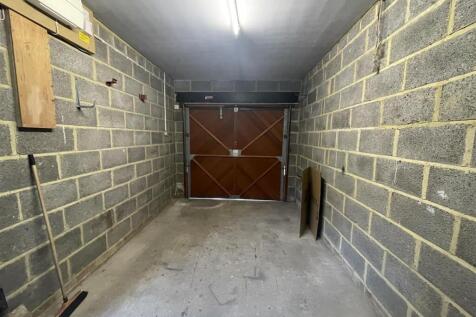Garage.jpg