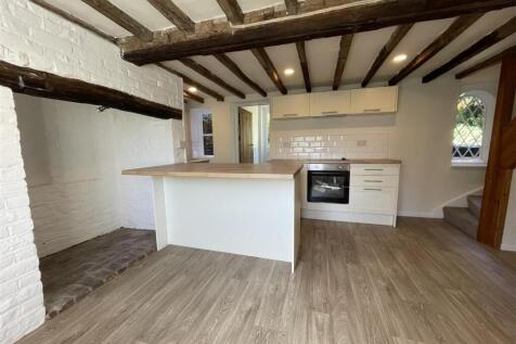 KITCHEN 3.jpg