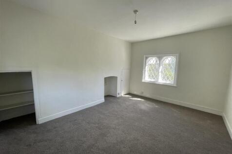 BEDROOM 2 -2.jpg
