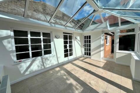 Conservatory x 7.jpg