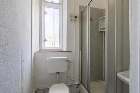 59 New Dover Rd-01 Shower room.jpg