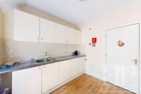 Communal Kitchen
